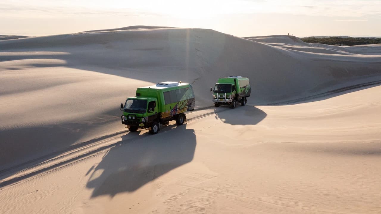 Port Stephens 4WD Sandboarding Experience - image 6