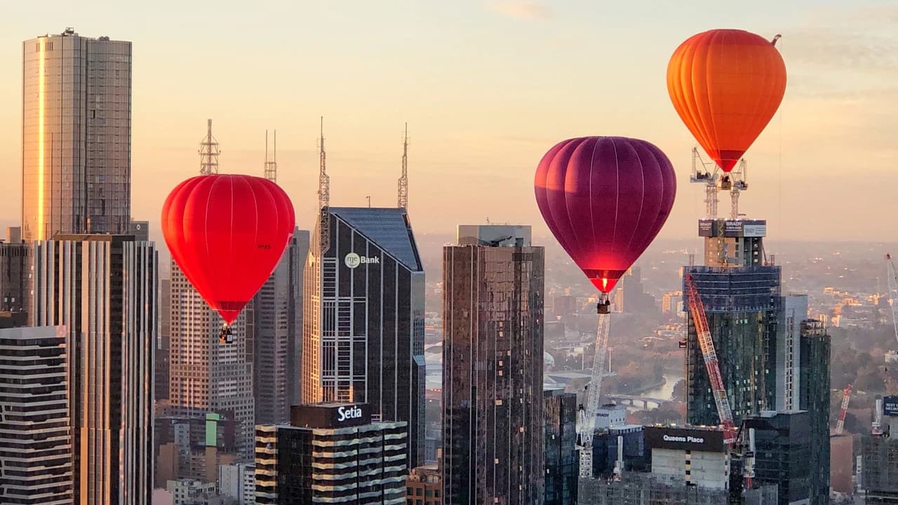 Sunrise Hot Air Balloon Flight over Melbourne with Photos - image 7