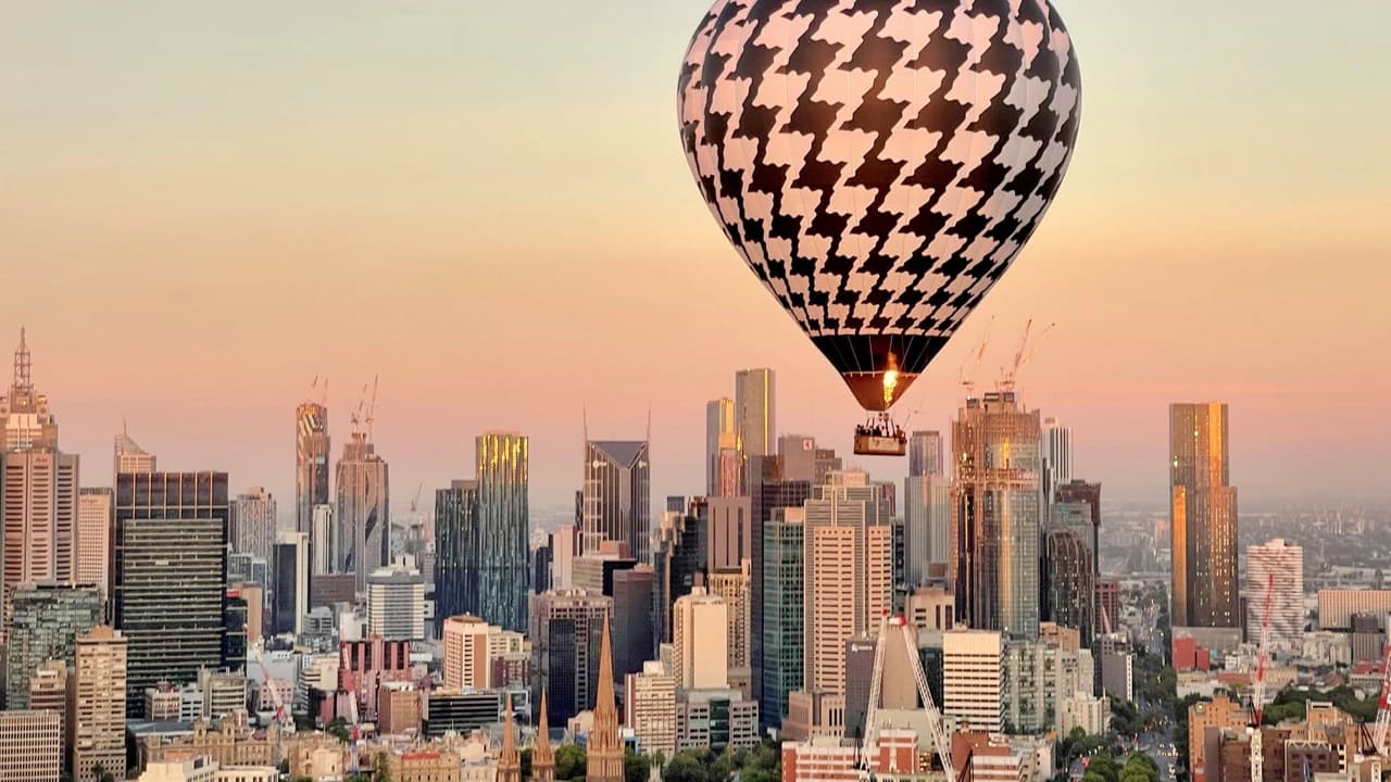 Sunrise Hot Air Balloon Flight over Melbourne with Photos - image 8