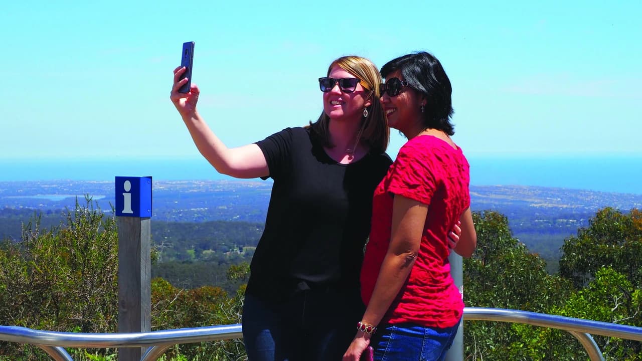 Adelaide Hills and Hahndorf Tour - Photo 2