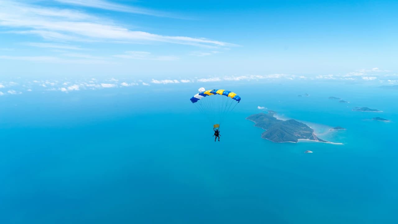 Tandem Skydiving Experience Mission Beach - image 8
