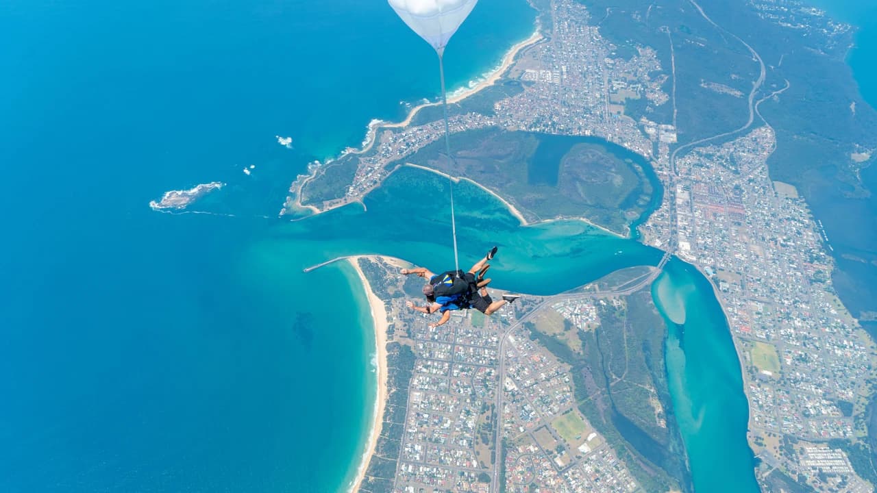 Tandem Skydiving Experience Newcastle Sydney - Photo 5