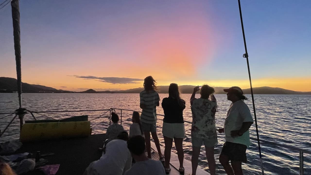 Tongarra Day Sailing Tour - Photo 4