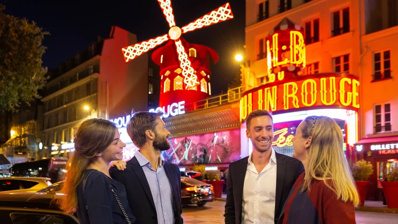Moulin Rouge Cabaret Show with Drop-off Service and Dinner - image 7