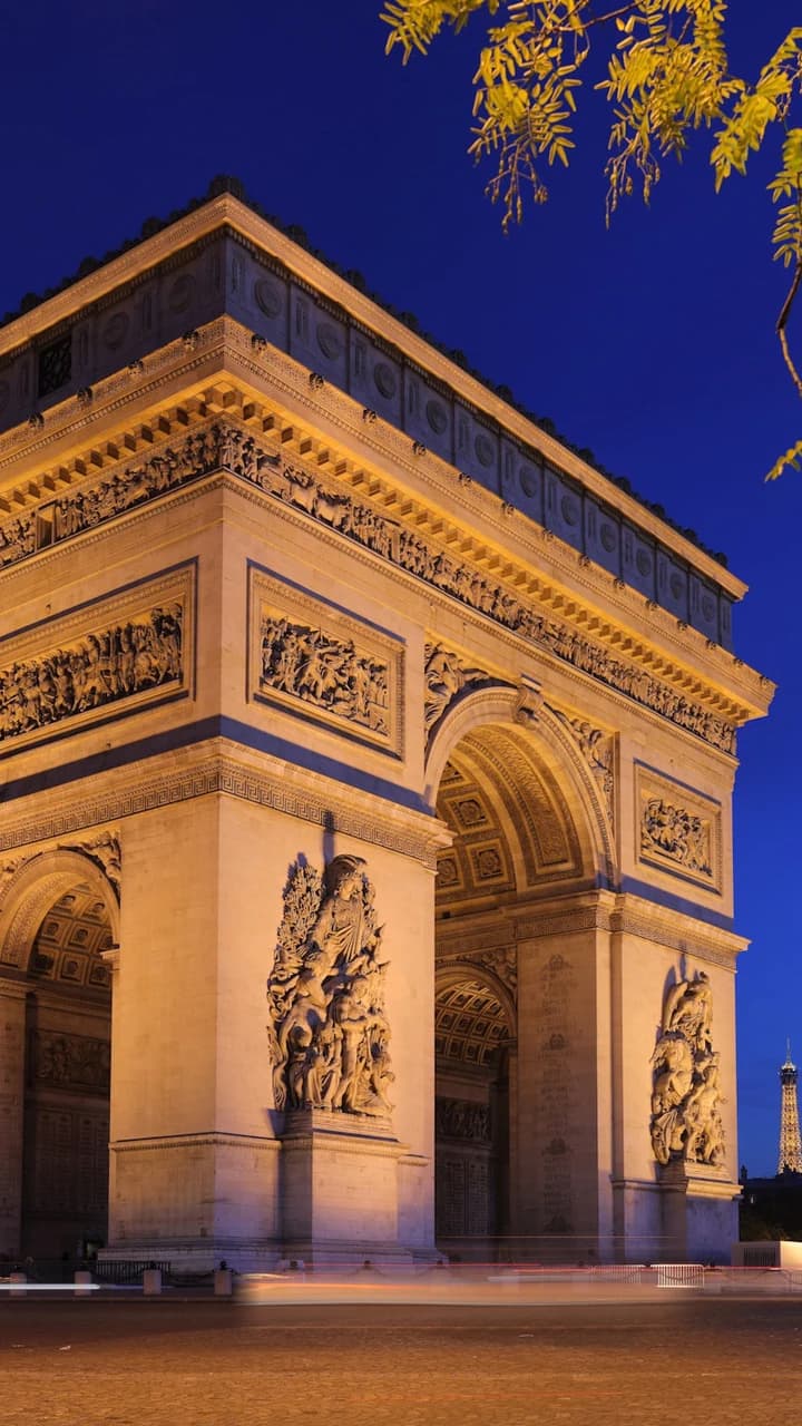 Arc de Triomphe Ticket: Admission + Rooftop Access - image 8