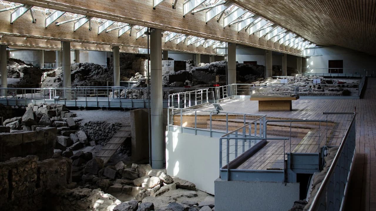 Akrotiri Archaeological Site - Photo 2