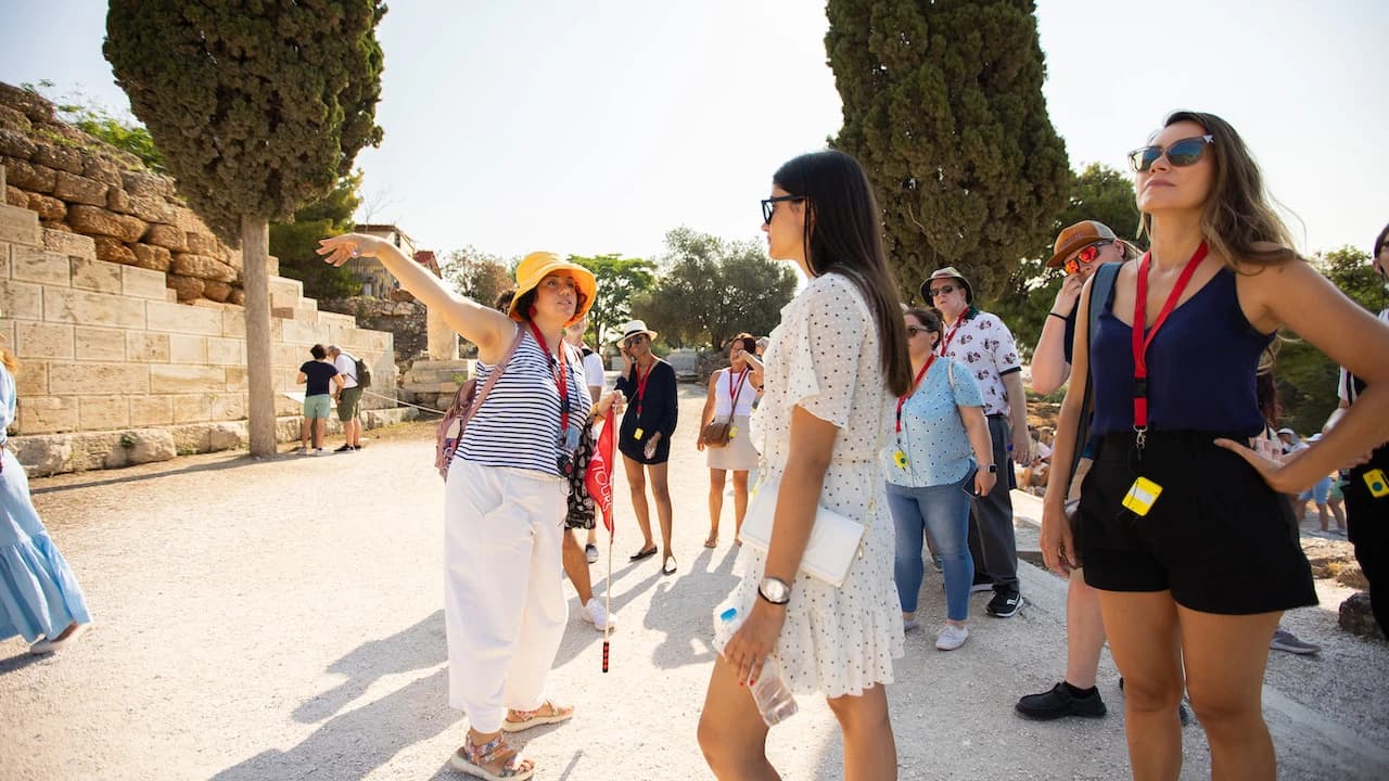 Early Access to the Acropolis and Old Athens Walking Tour - image 8
