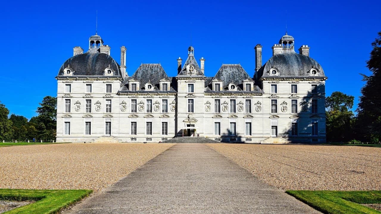 Loire Valley Tour from Paris: Chambord, Chenonceau, and Cheverny Castles - Photo 3