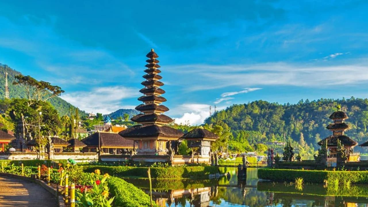Tanah Lot & Ulun Danu Temples Full-Day Cultural Tour - Photo 3