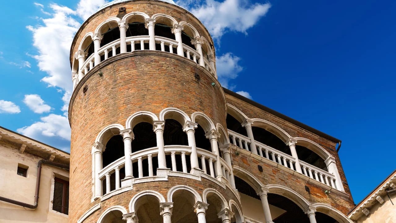 Scala Contarini del Bovolo - Photo 4