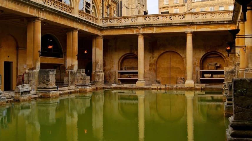 Stonehenge and Roman Baths Tour - Photo 1