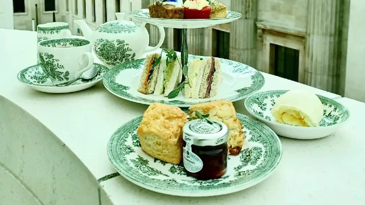 Afternoon Tea at the British Museum - Photo 2