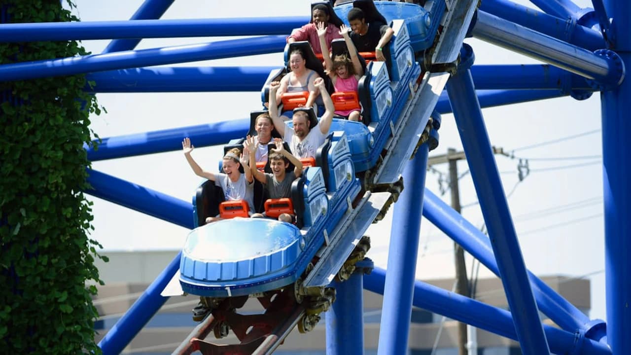 Six Flags Over Texas Ticket - Photo 2