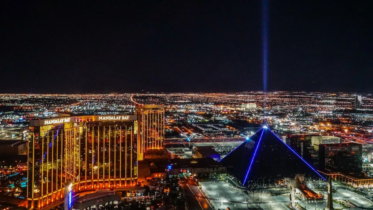 Las Vegas Strip Helicopter Night Flight - Photo 4