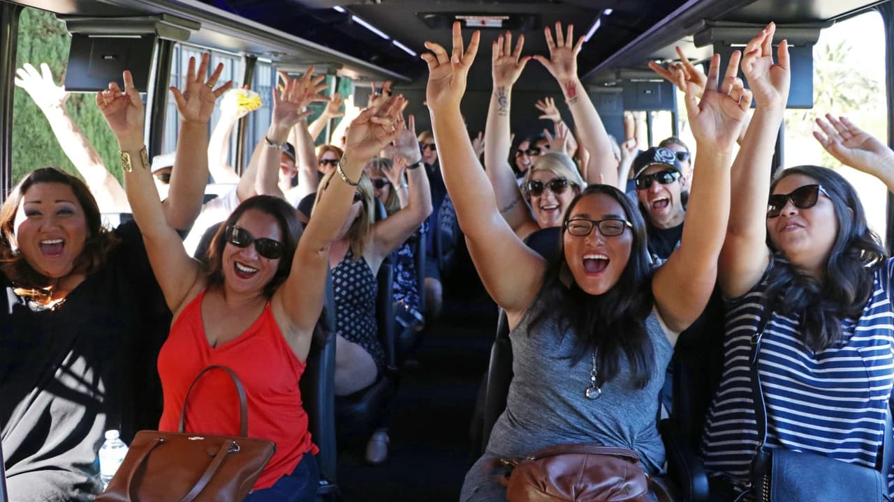 TMZ Celebrity Bus Tour - Photo 2