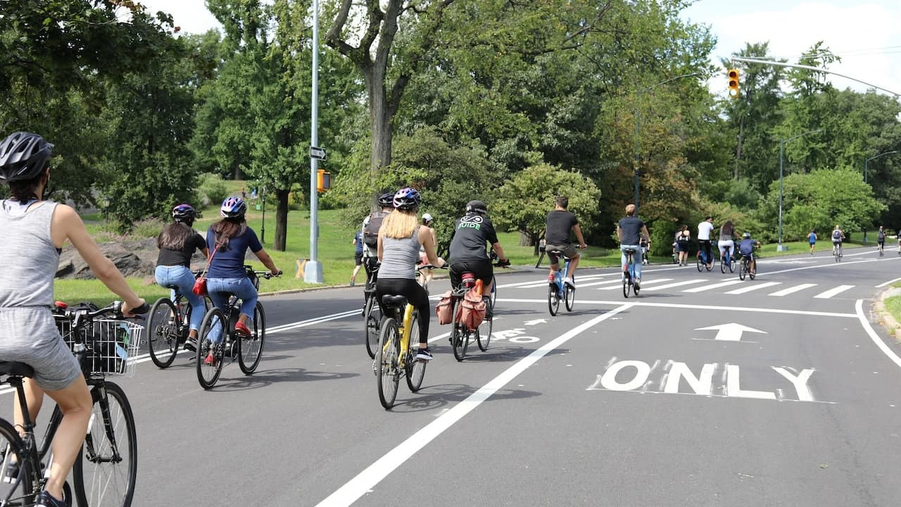New York City Central Park Guided Bike Tour - Photo 3