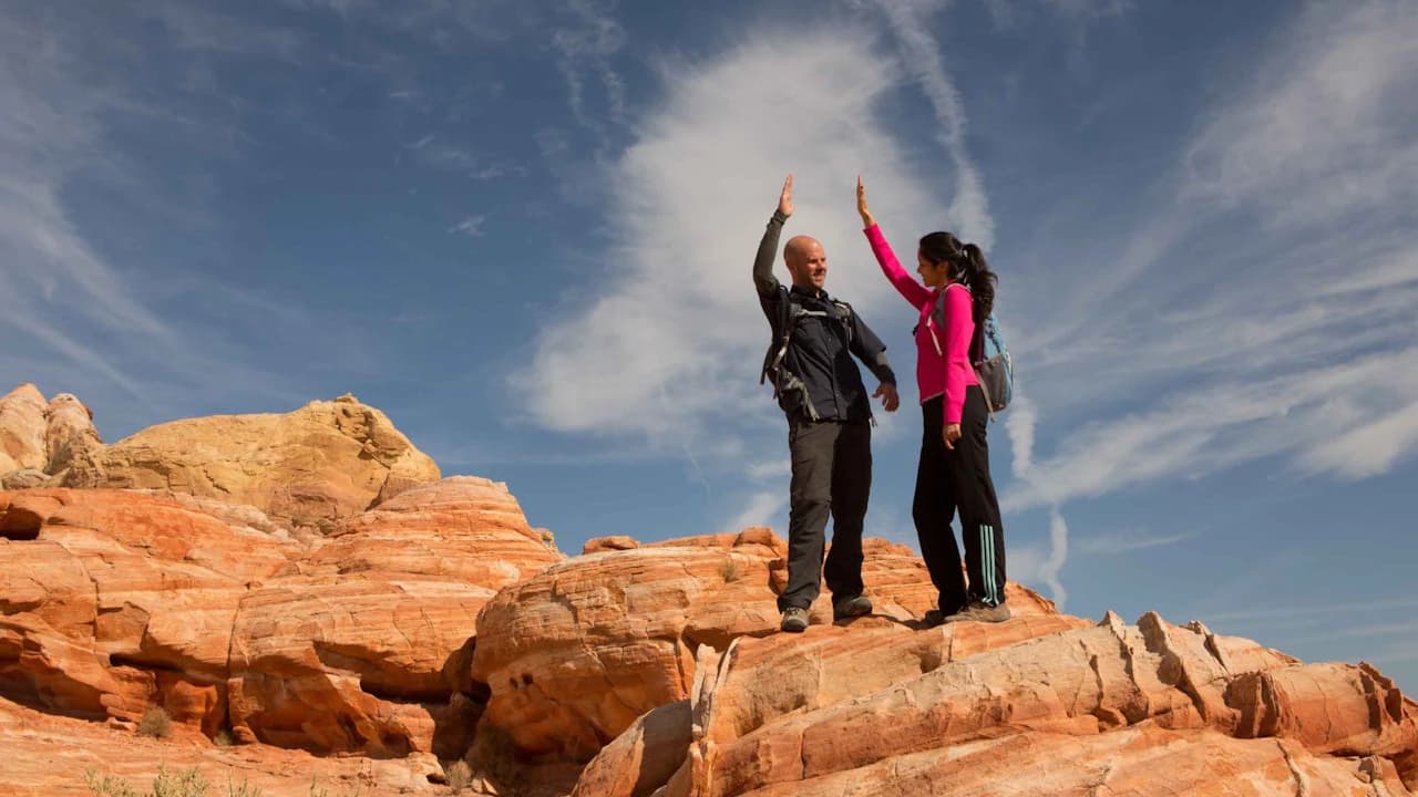 Hiking in the Valley of Fire - image 8