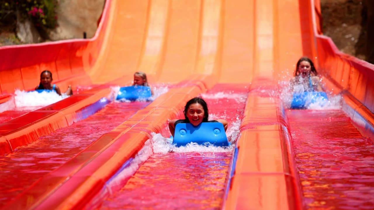 Hawaii: Wet 'n' Wild Ticket + Transportation from Waikiki - Photo 4