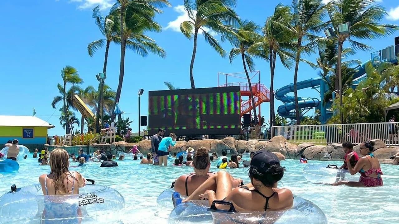 Hawaii: Wet 'n' Wild Ticket + Transportation from Waikiki - image 7