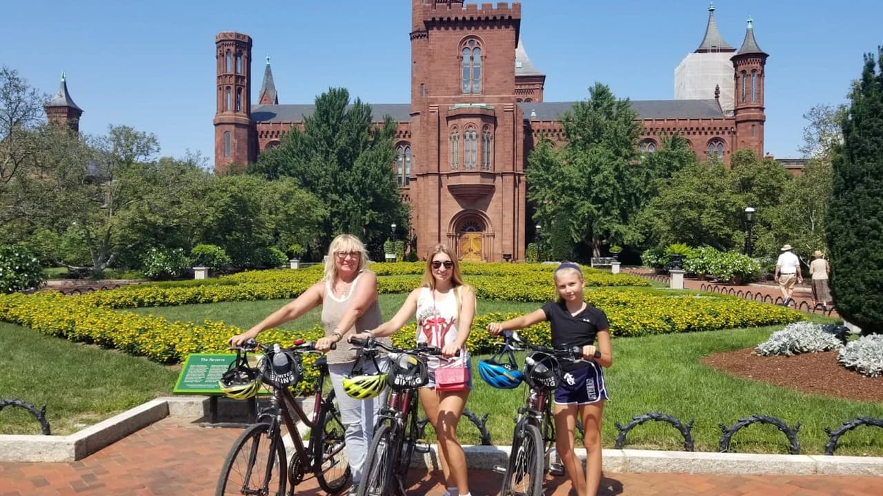 Washington DC Bike Rental at National Mall - Photo 4