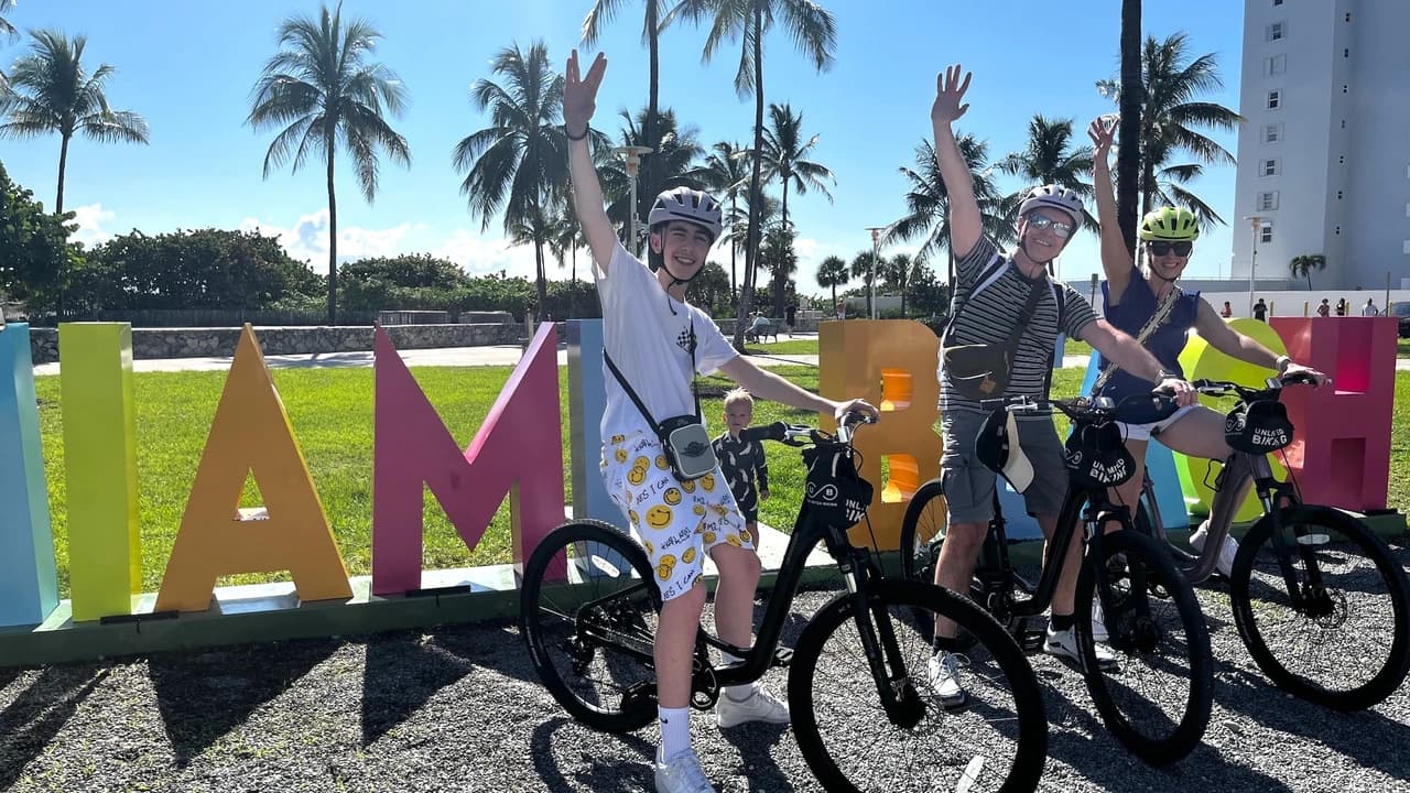 Miami Beach Bike Rental - Photo 1