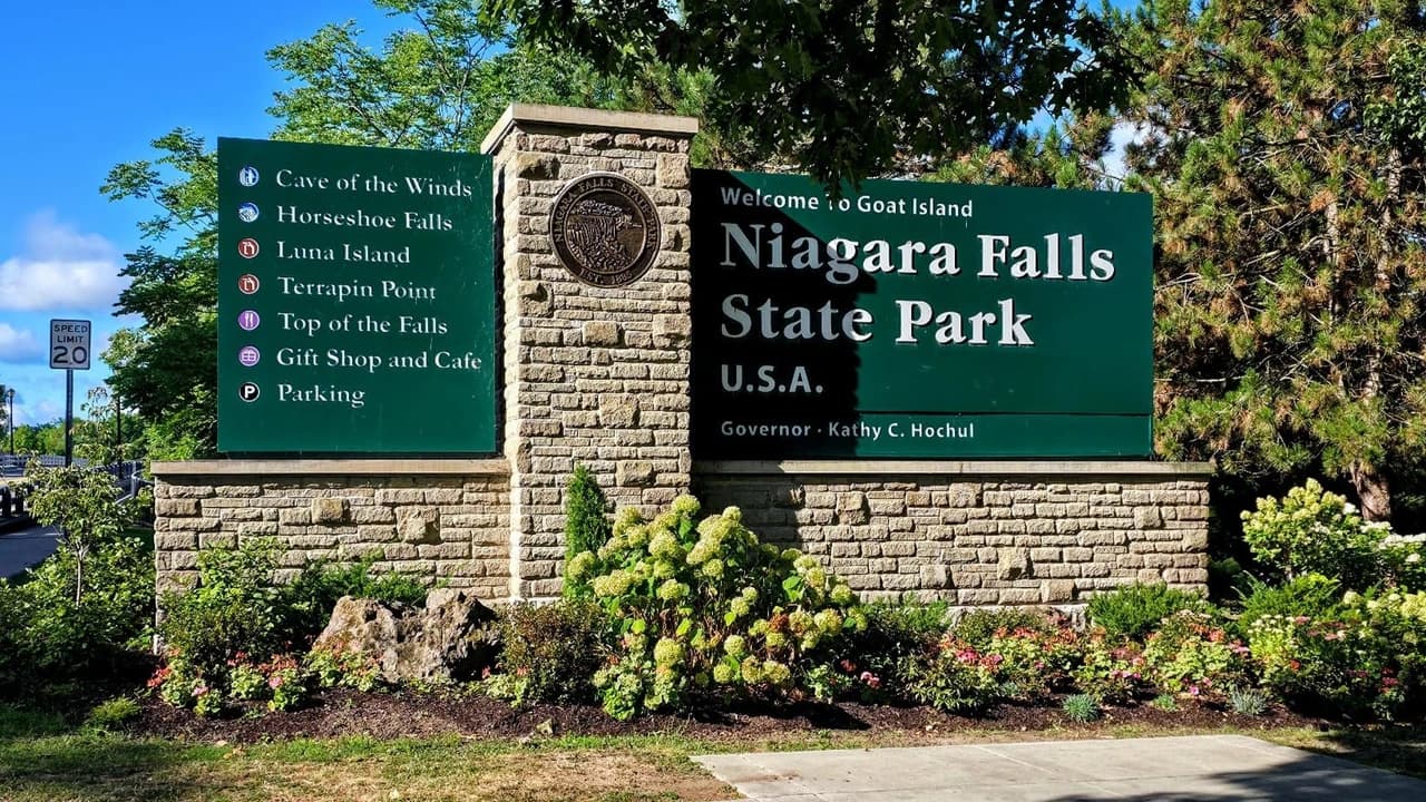 Niagara Falls, USA: Guided Tour & Optional Maid of the Mist - image 6