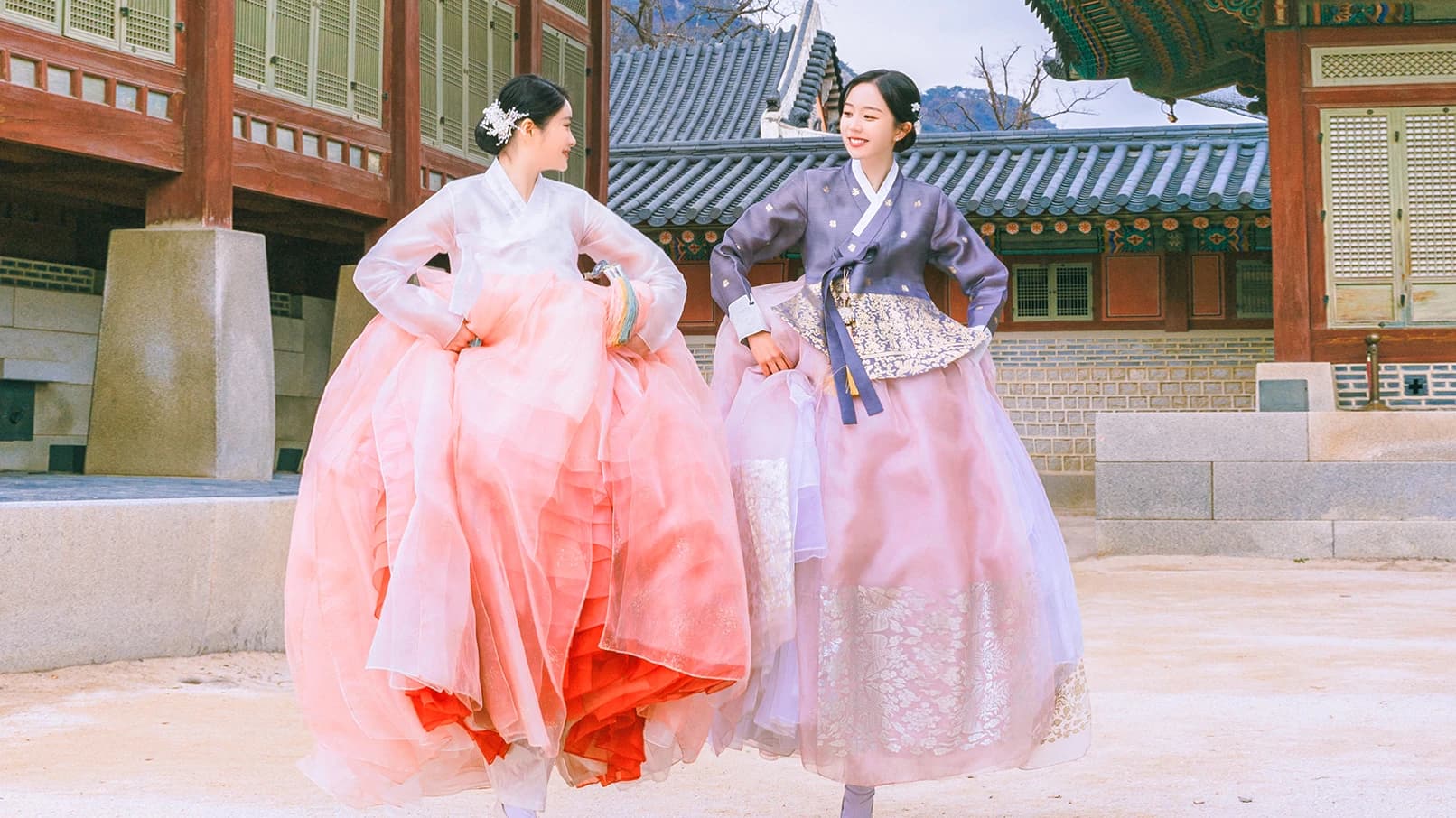 Hanbok Experience at Hanboknam Gyeongbokgung Store - image 8