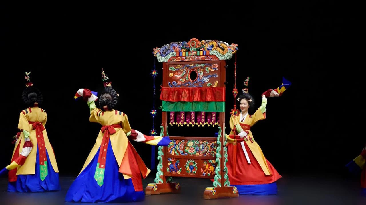 Saturday Gugak Concert (Korean Traditional Music and Dance Performance) - Photo 2