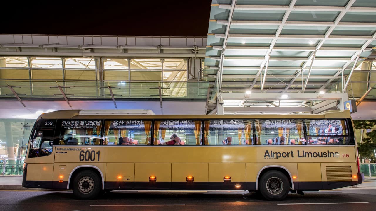 Airport Limousine Bus Transfers from Incheon International Airport to Seoul - image 6