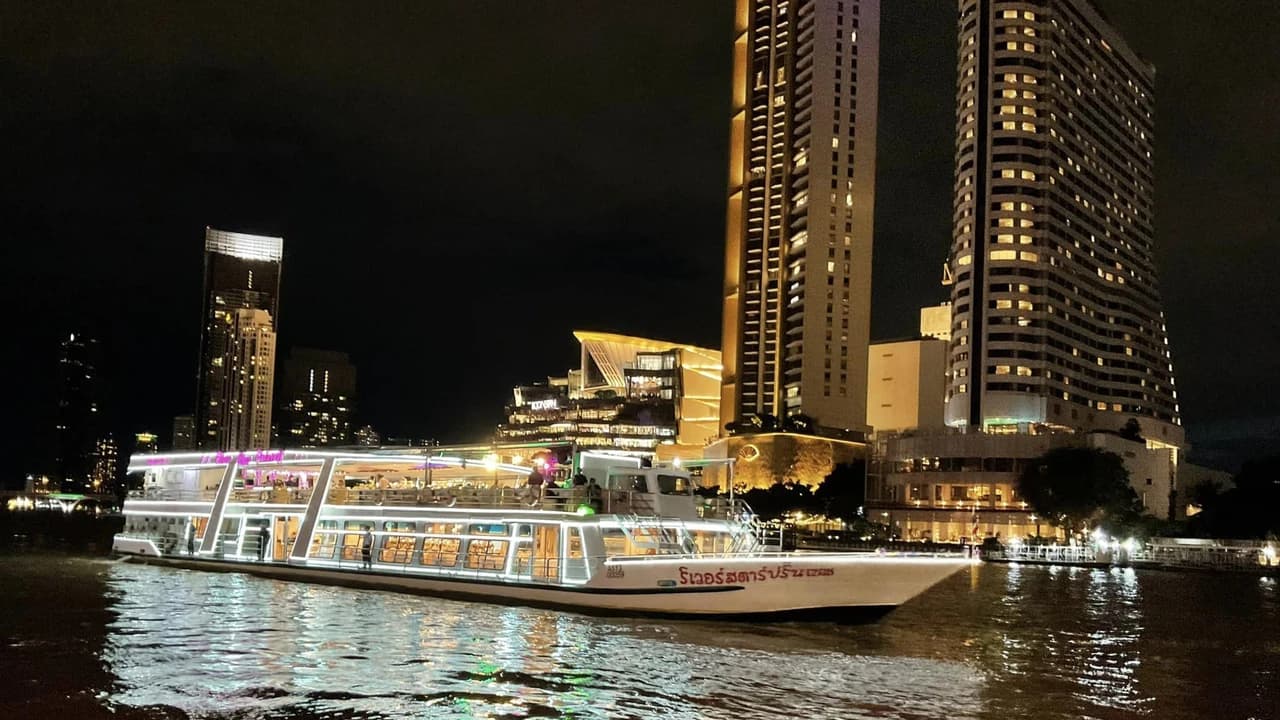 Chao Phraya Dinner Cruise aboard River Star Princess - Photo 3