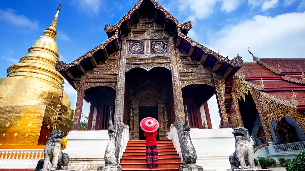 Chiang Mai Old City and Temples Walking Tour - Photo 2