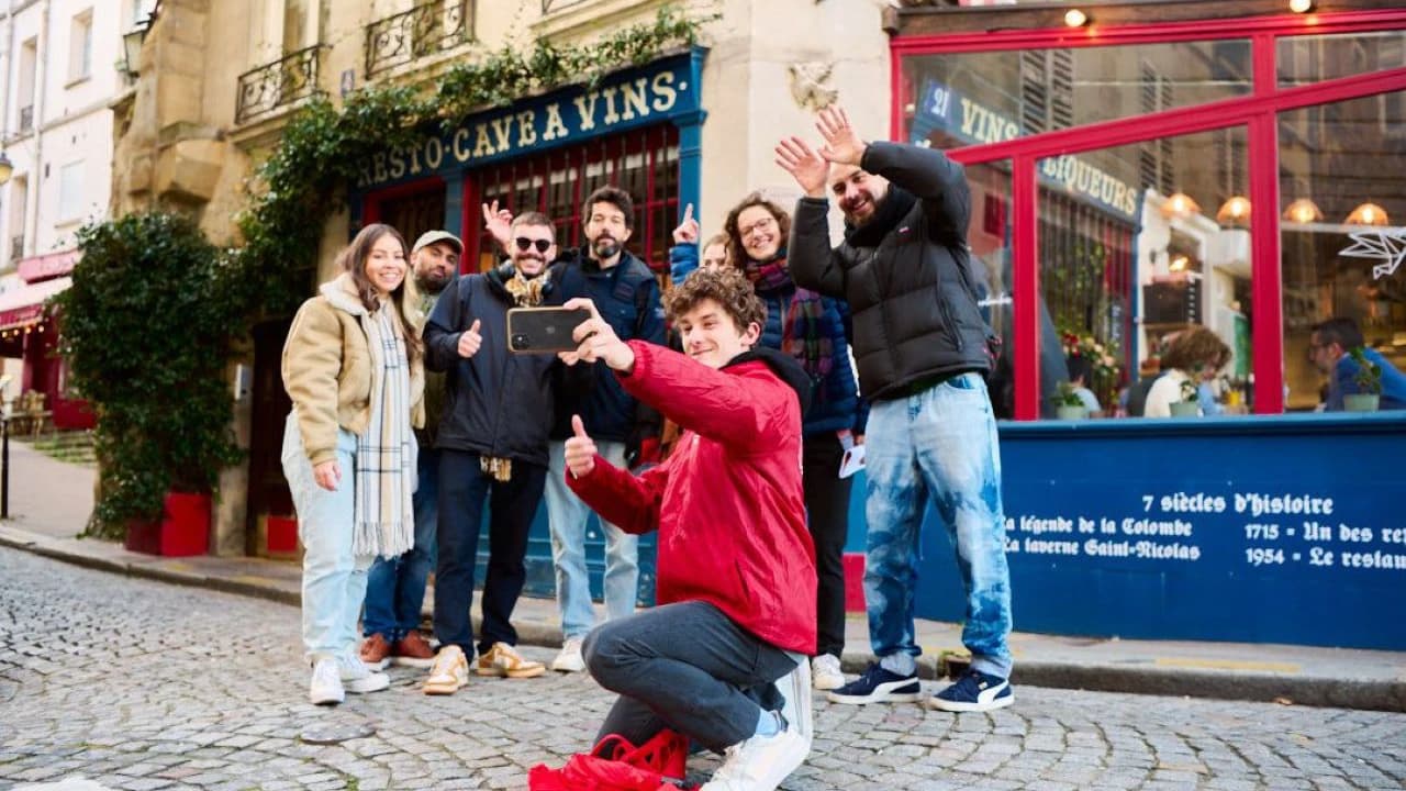 Notre Dame Cathedral Neighbourhood Guided Walking Tour - image 6