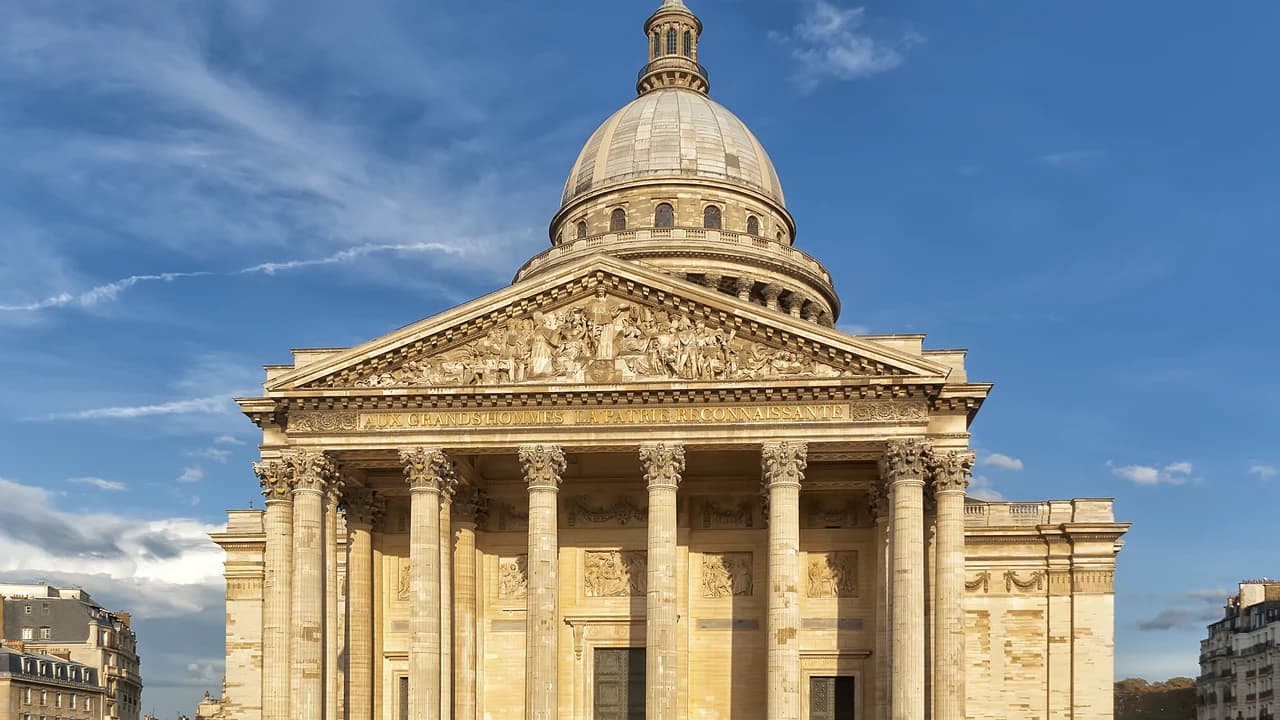 Paris Open-Top Bus Tour and Eiffel Tower Reserved Access - image 6
