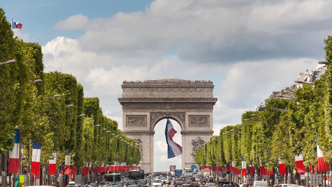 Paris Open-Top Bus Tour, Seine River Cruise, and Eiffel Tower Dining Experience - Photo 1