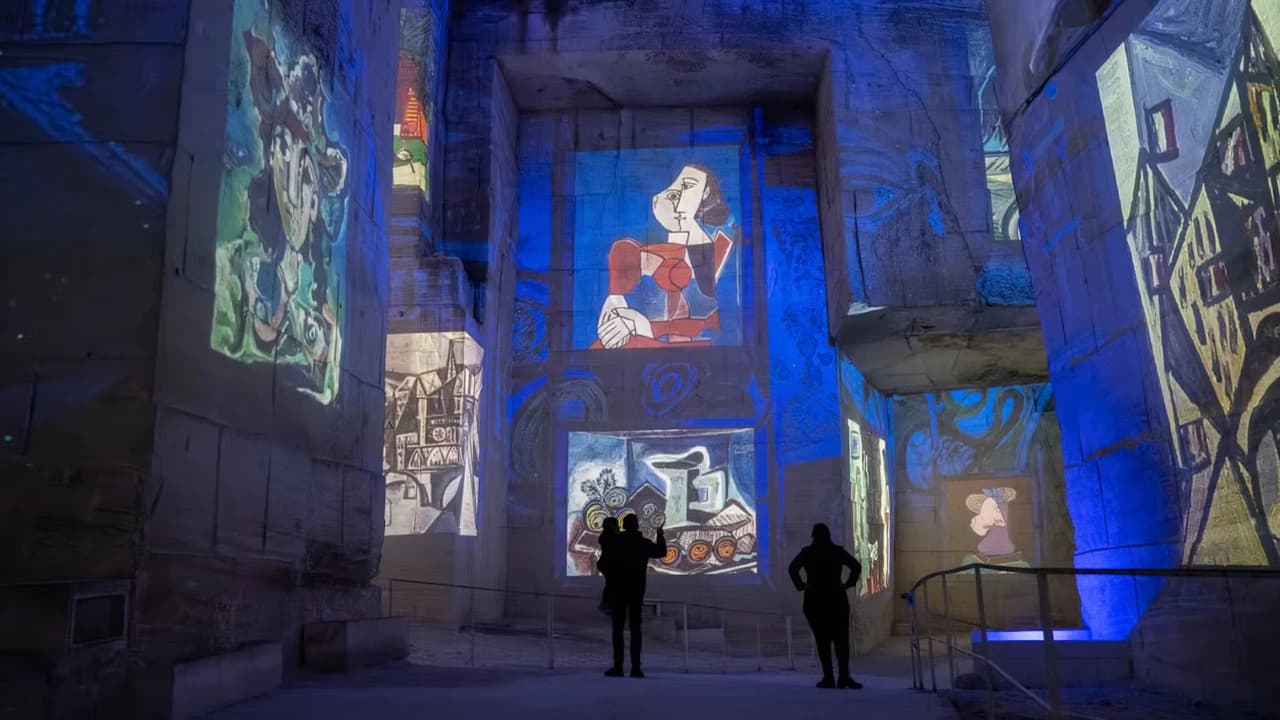 Carrieres des Lumieres: Entry Ticket - Photo 1