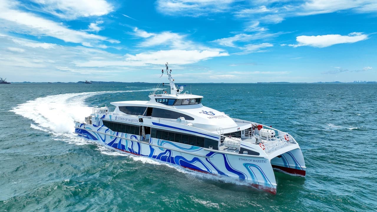 Majestic Fast Ferry Ticket between Singapore and Batam - Photo 1