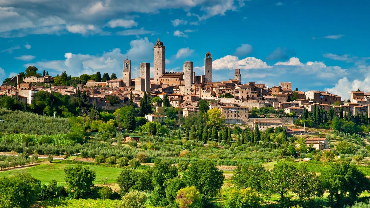 Tuscany Full-Day Tour from Florence: Pisa, Chianti, San Gimignano, Siena - Photo 1