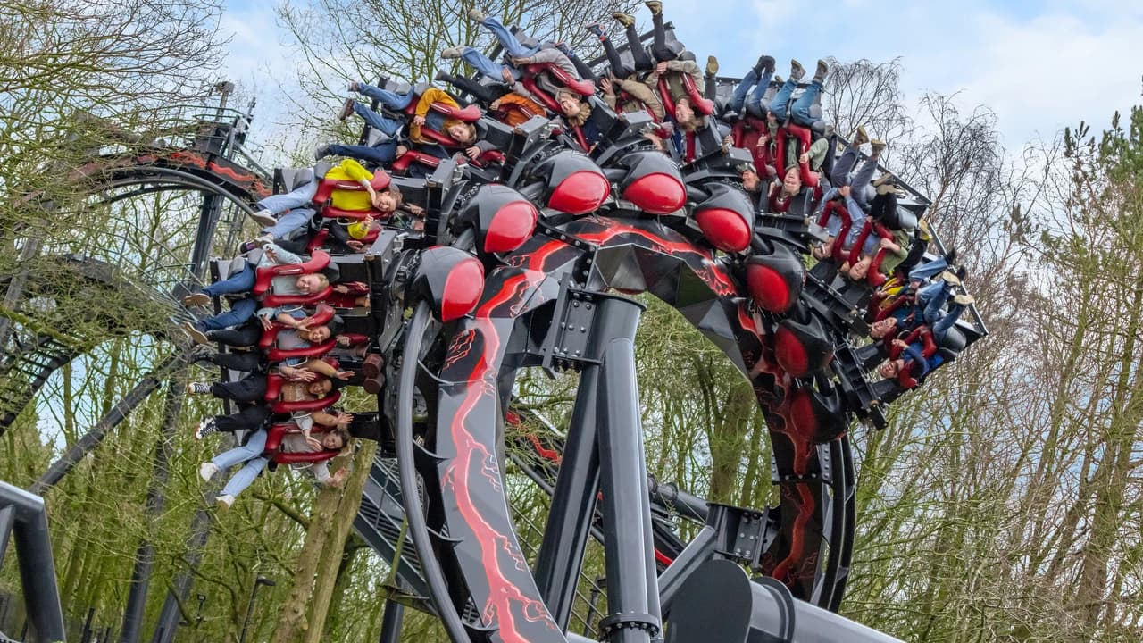 Alton Towers Ticket - Photo 4