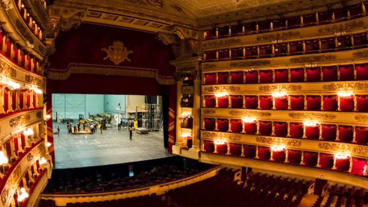 La Scala Theatre Guided Tour - Photo 2