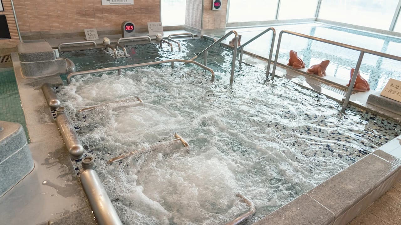Osaka Tennen Onsen Naniwa-no-Yu - Photo 4