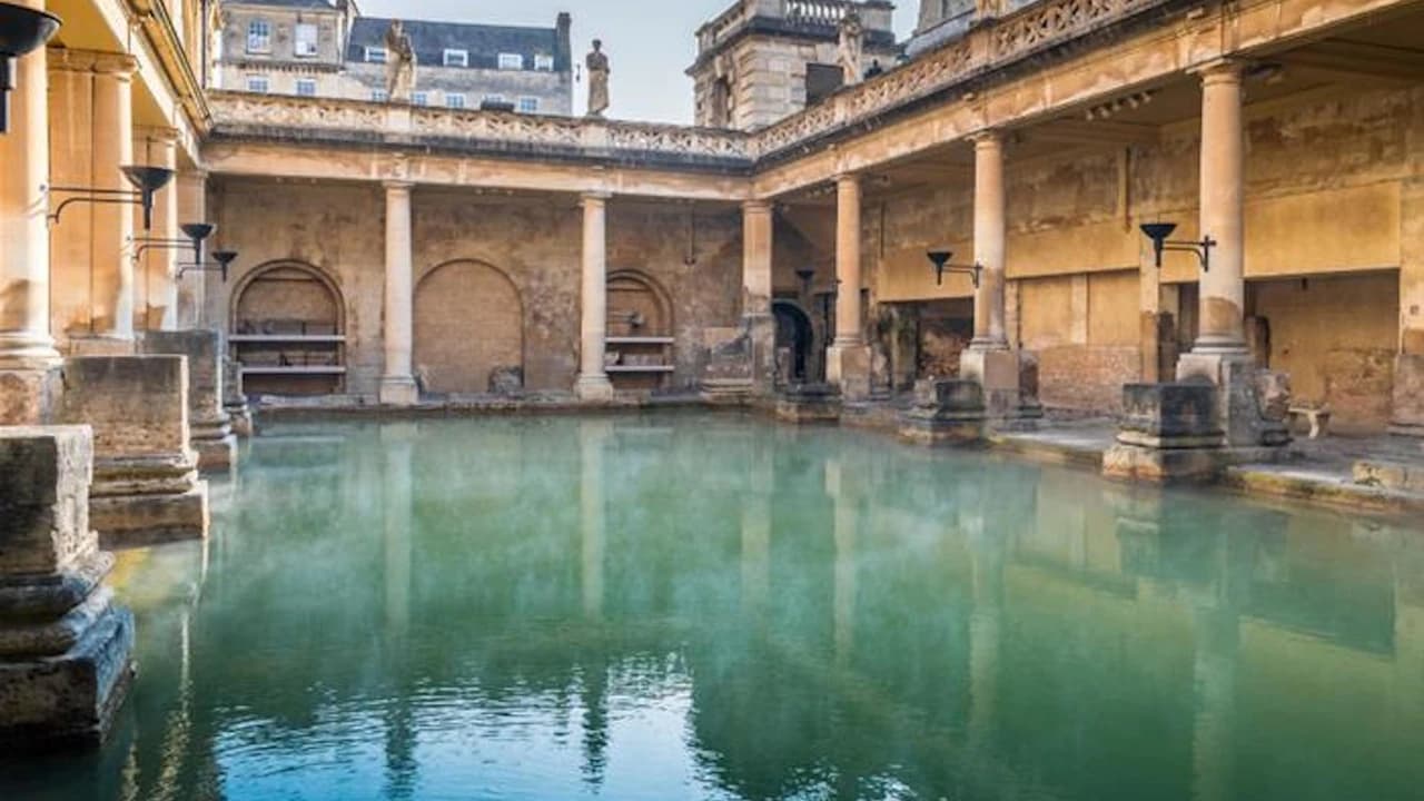 Windsor Castle, Stonehenge, and Roman Baths Tour from London - Photo 2
