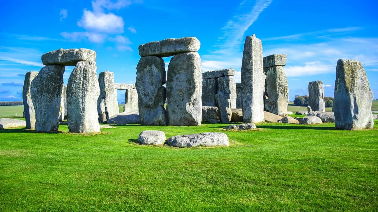 Windsor Castle, Stonehenge, and Roman Baths Tour from London - Photo 4