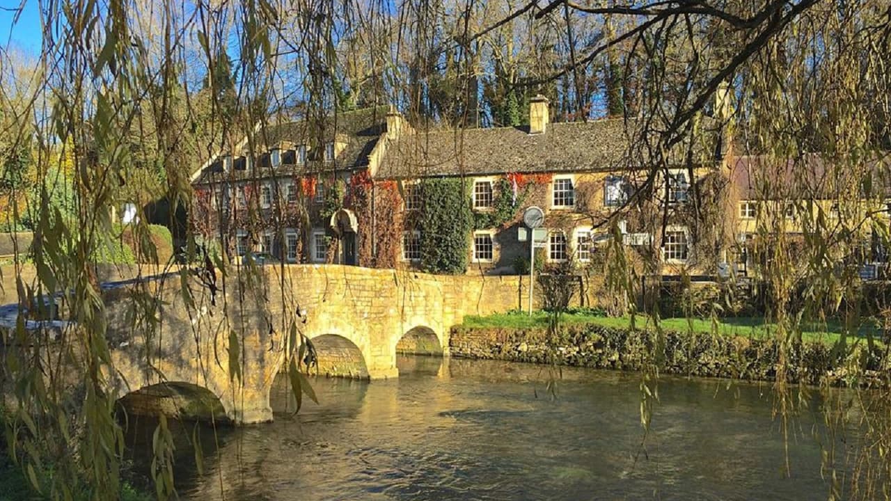 Cotswolds Village Tour with Lunch - image 6