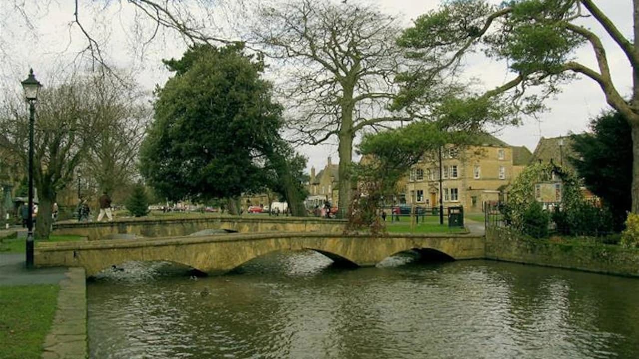 Oxford, Stratford-upon-Avon, Cotswolds, and Warwick Castle Tour from London - Photo 4