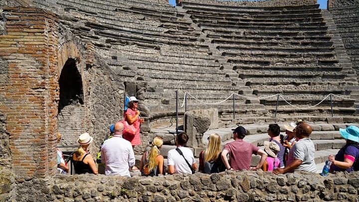 Tour of Pompeii & Mt. Vesuvius with Priority Access from Naples - image 8