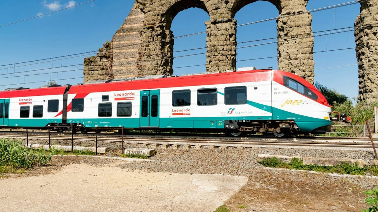 Fiumicino Airport: Leonardo Express Train Transfer To Rome Termini - Photo 1