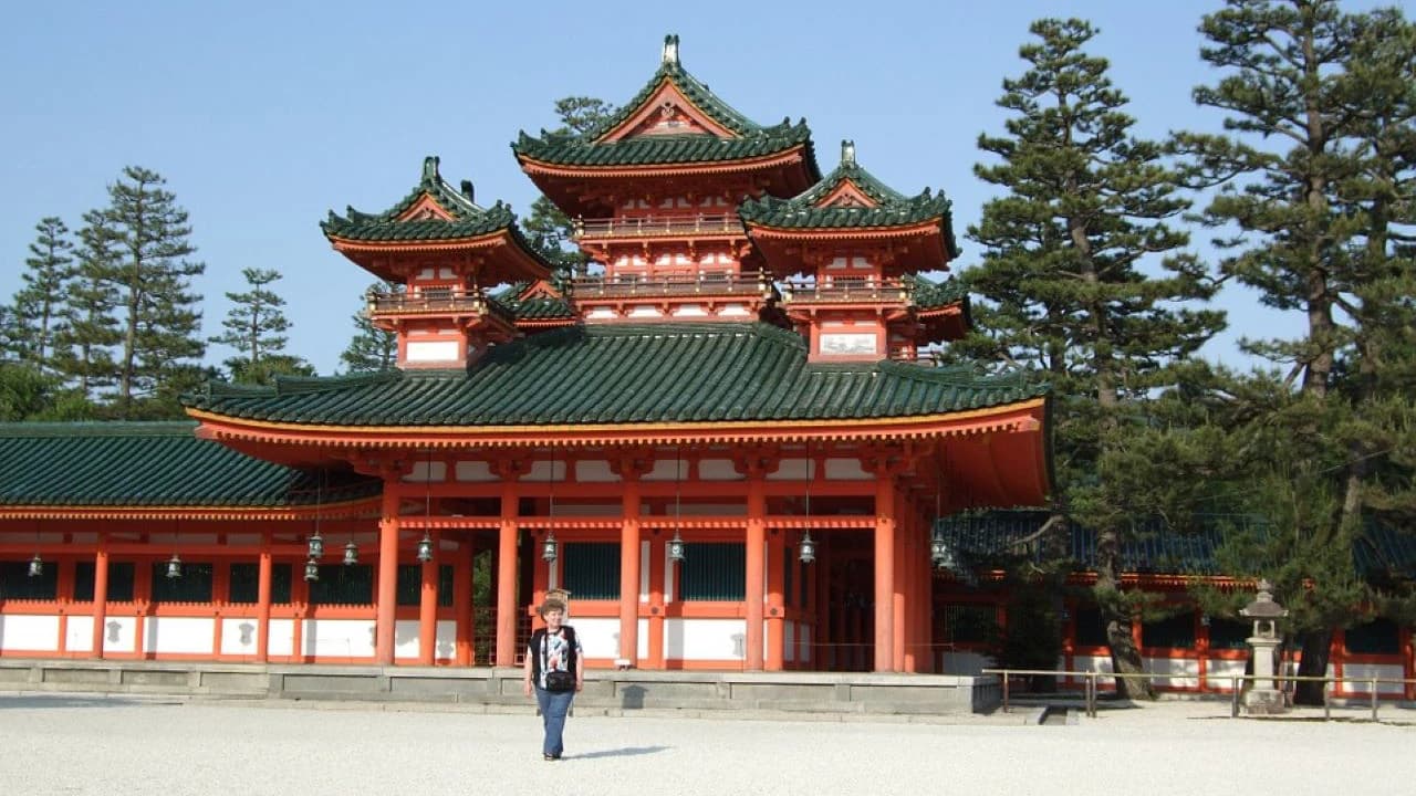 Kyoto Full-Day Tour: Nijo Castle, Kinkaku-ji,  Fushimi Inari Taisha, Kiyomizu-dera Temple - Photo 4