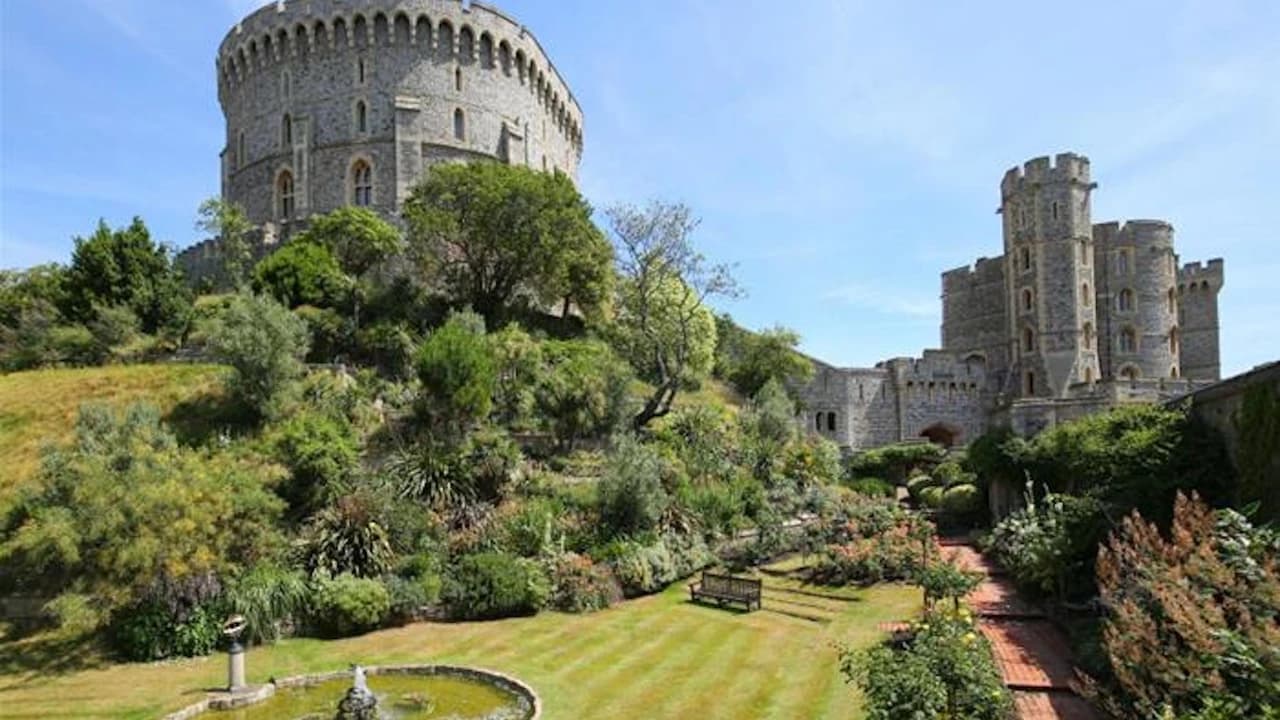 Windsor Castle and Stonehenge Tour from London - Photo 1