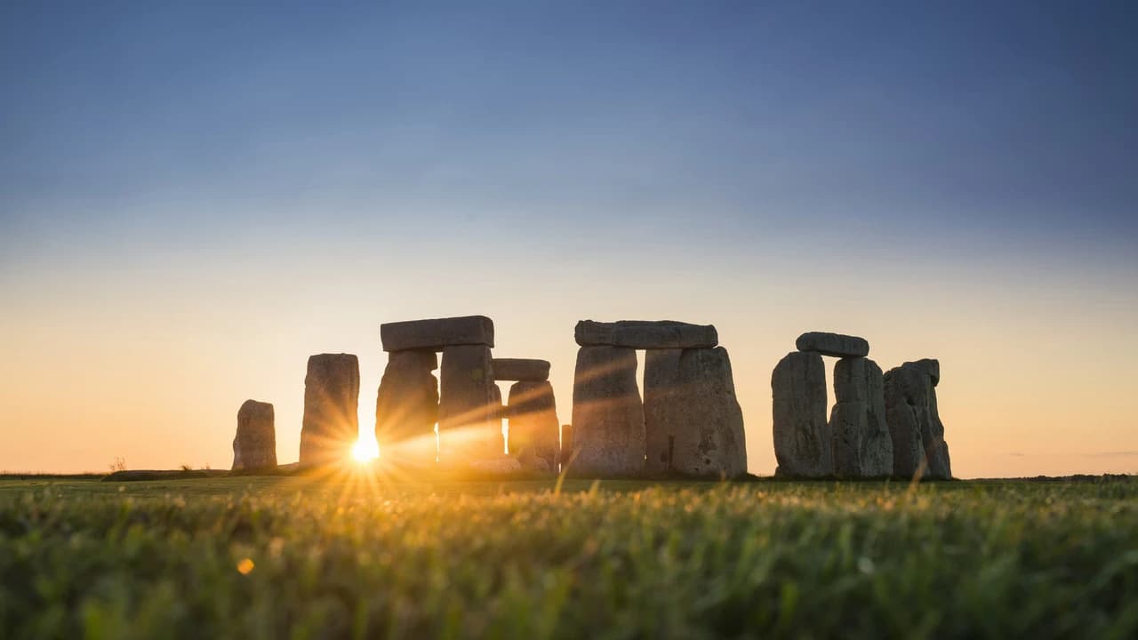 Windsor Castle, Stonehenge, and Oxford Tour from London - image 8