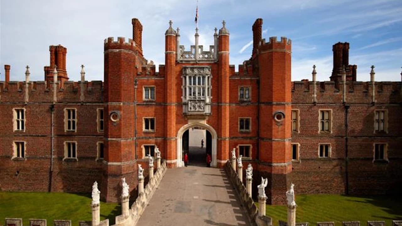 Hampton Court Palace, Windsor Castle, and London Sightseeing Tour - Photo 3